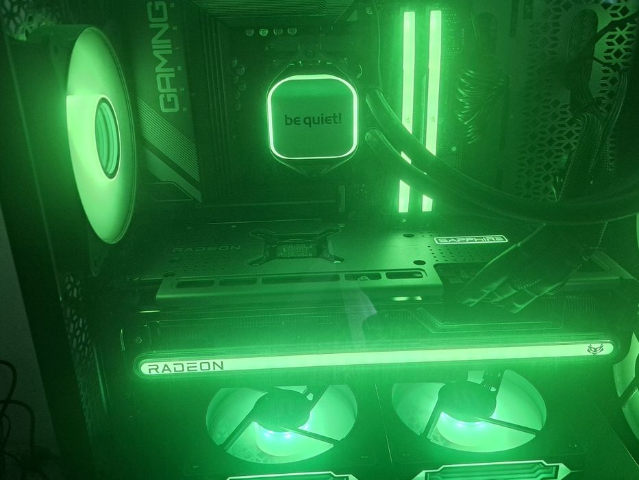 OFERTA ! Rx 7800 XT Saphire Nitro+ 16GB DDR6