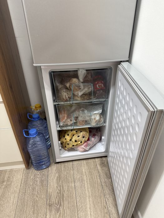 Холодильник JAMBO