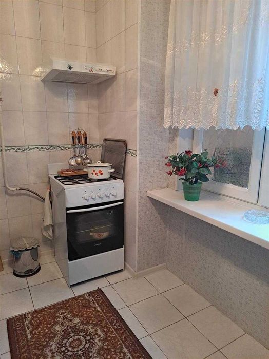 Продается 1 комнатная переделанная в 2х Яккасарайский р-он