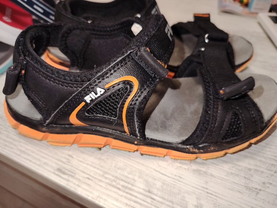 Запазени сандали 34номер