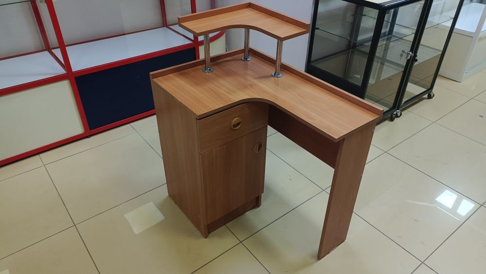 Стол, торговое оборудование