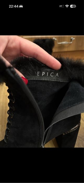 Botine negre de piele Epica