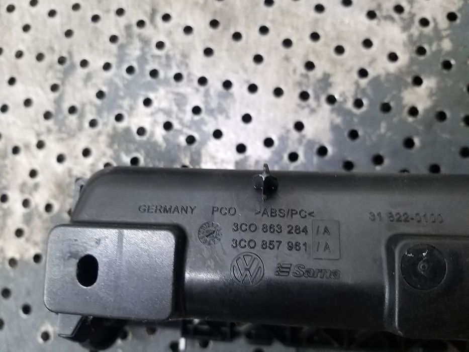 Scrumiera vw passat b6 3c 3c0863284 3c0857961
