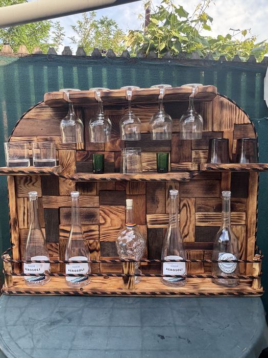 Suport rustic pentru bauturi