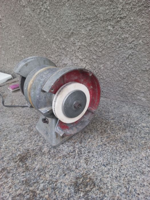 Продам точильный станок рабочий