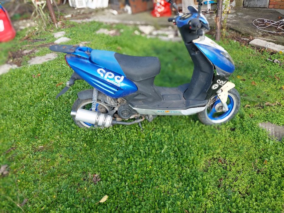 Скутер 50 кубика