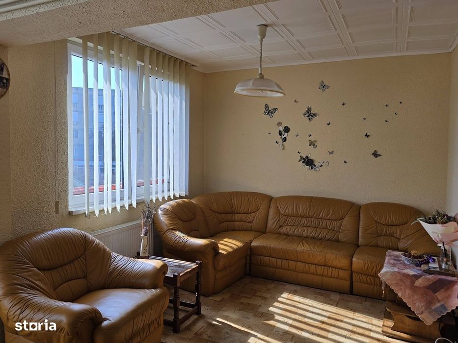 Apartament 3 camere de vânzare – Salonta, strada Mărăști