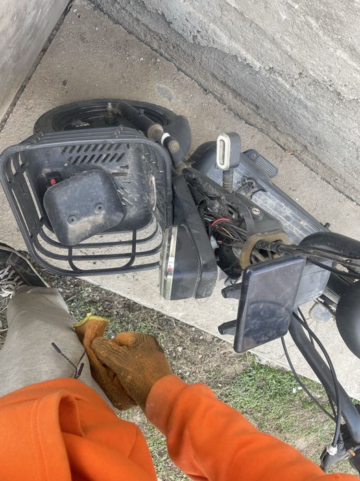 Электронный скутер на запчасть