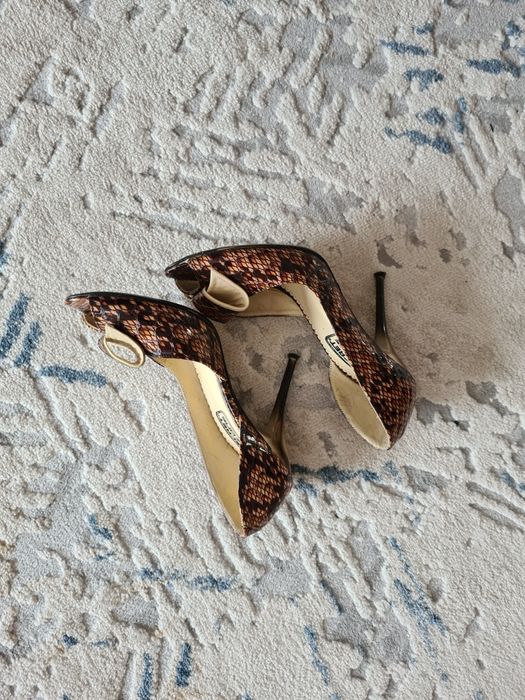 Продается туфли брендовые