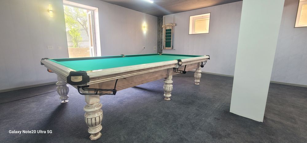 Billiard stollar