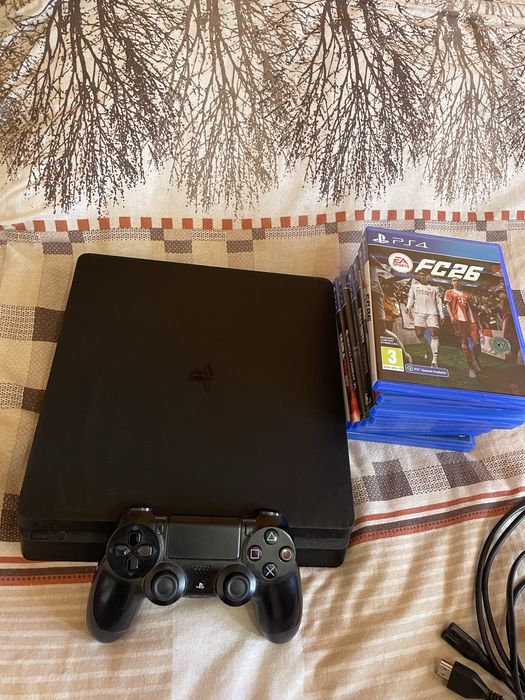 Ps4 (отлично състояние) + 7 игри