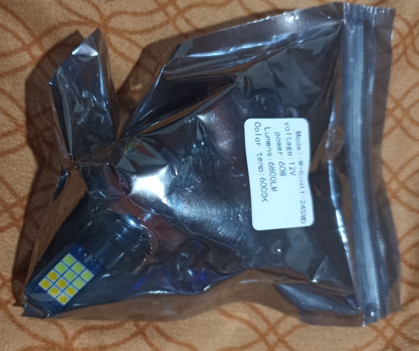 Becuri led h 11 (2 culori într-un bec , alb și galben )