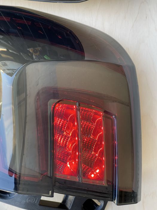 Опушени LED Стопове Subaru Levorg "Valenti"
