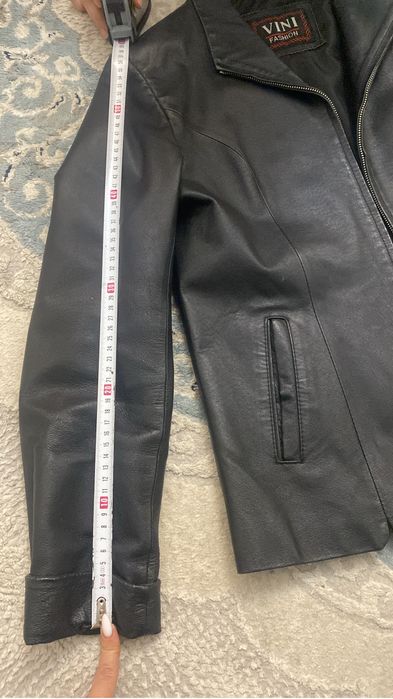 Кожаная куртка продам