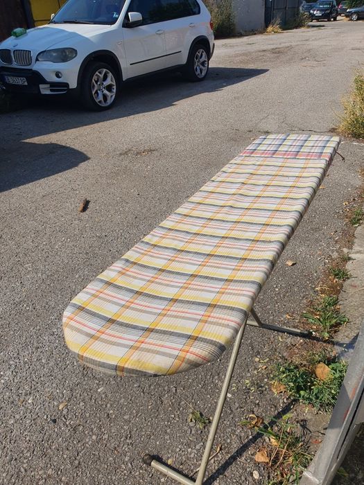 Дъска за гладене