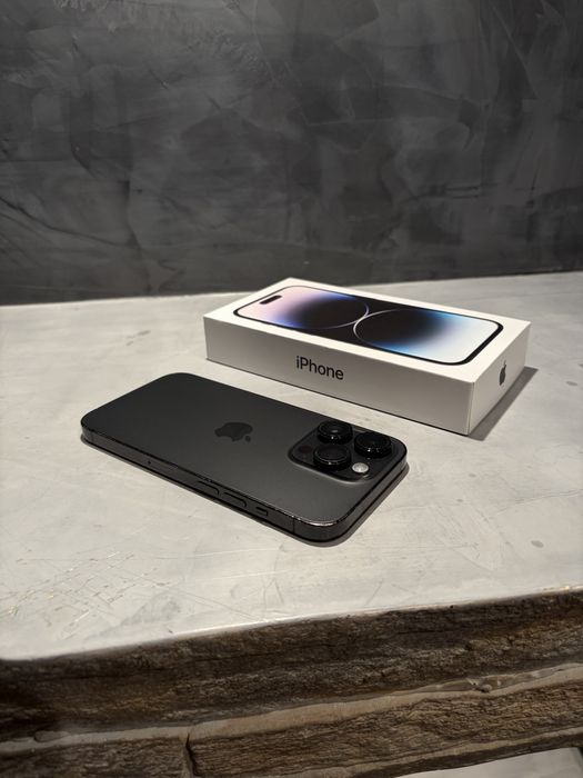 Перфектен Iphone 14 Pro Black 128 GB