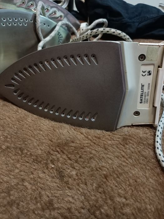 Электрический утюг