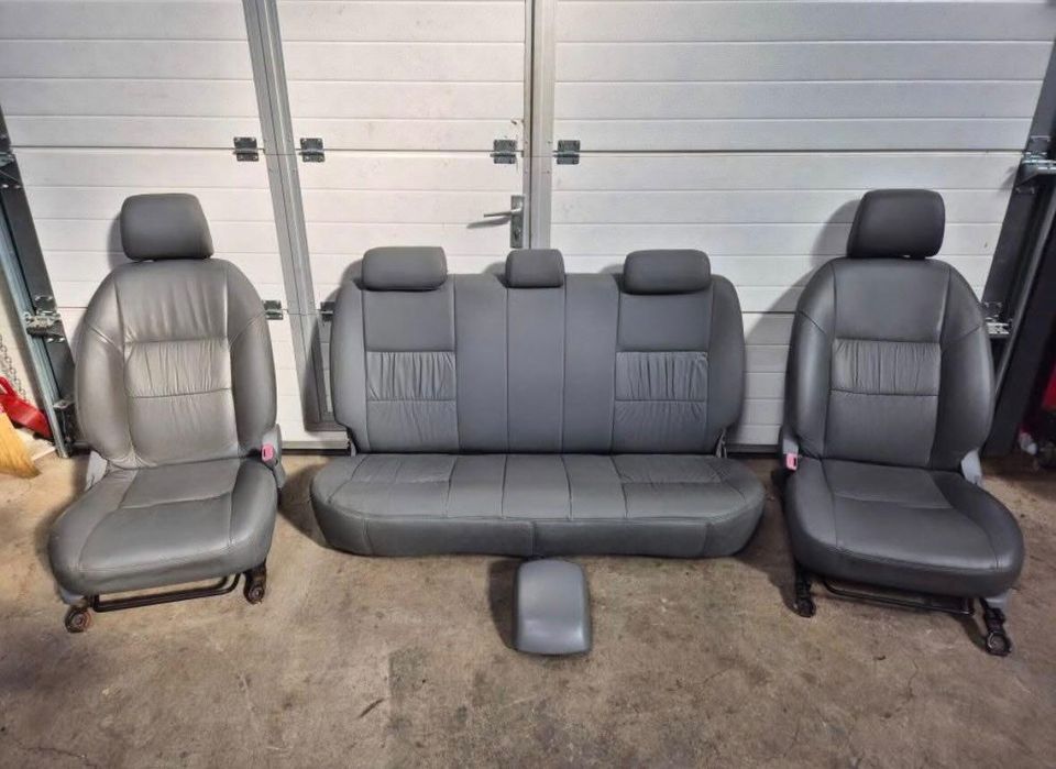 Interior piele Toyota Hilux 2006-2016