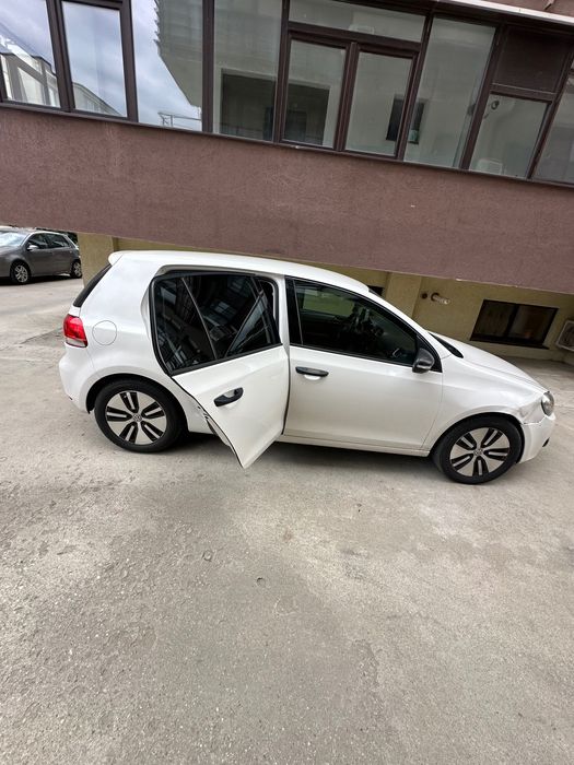 VOLKSWAGEN Golf 2012 — imagine 2