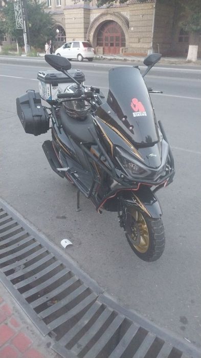 Sukuter sotiladi Tiger