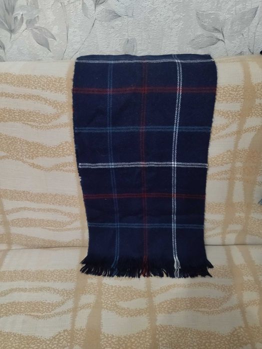 Шерстяные шарфы.