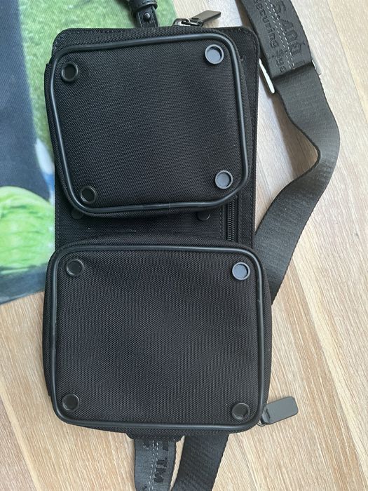 Off-White мъжка чанта