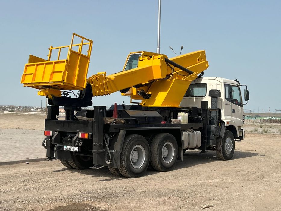 Автовышка корейская на базе Foton Auman