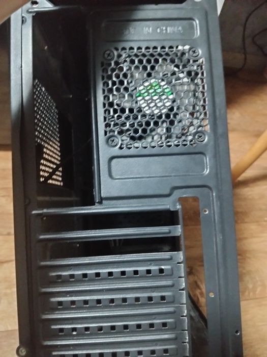 Продам корпус aerocool