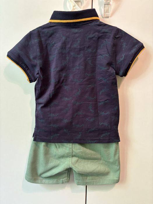 Tricou polo si pantaloni scurti pentru 12 luni