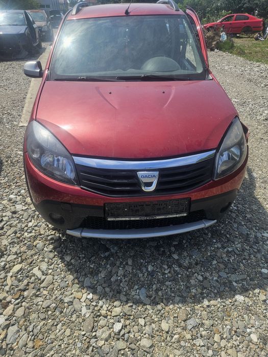Capota motor Dacia sandero stepway an 2010