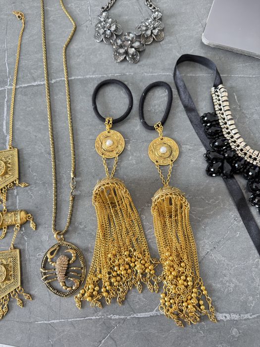 Каждый аксессуар по 2000тг