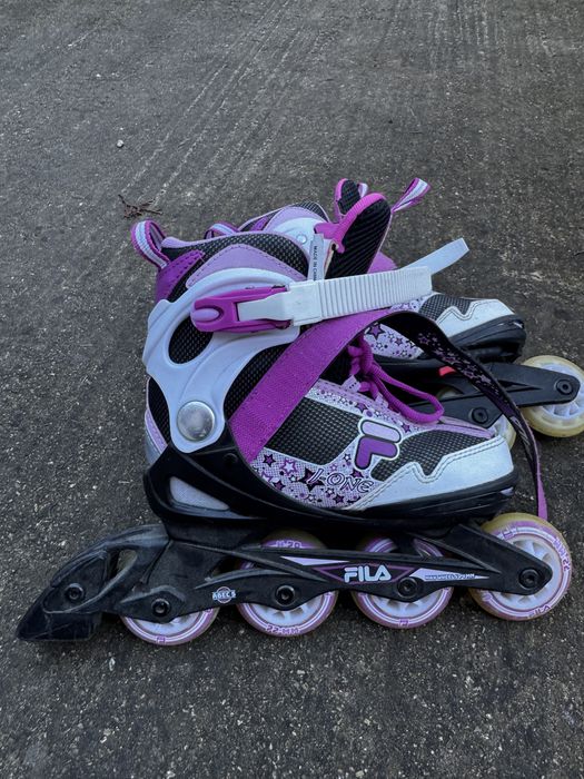 Role reglabile pentru fete