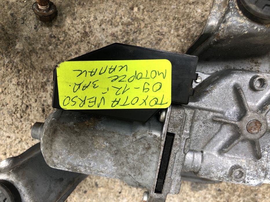 Моторче задна чистачка на Тойота Версо /Toyota Verso 2009–2012г