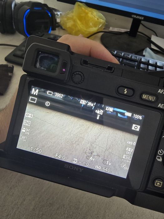 Sony 6400 sotiladi