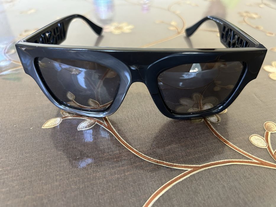 Слънчеви очила Versace