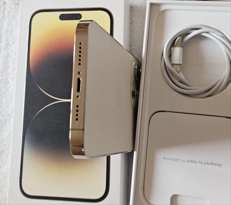 iPhone 14 pro max gold