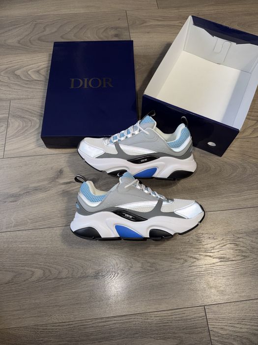 Dior B22