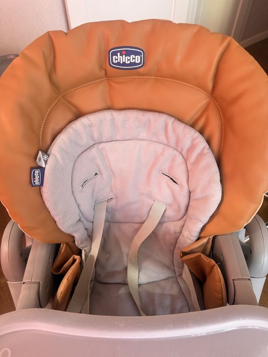 Продам детский стульчик Chicco
