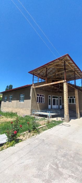 Ui xovli sotiladi СРОЧНО