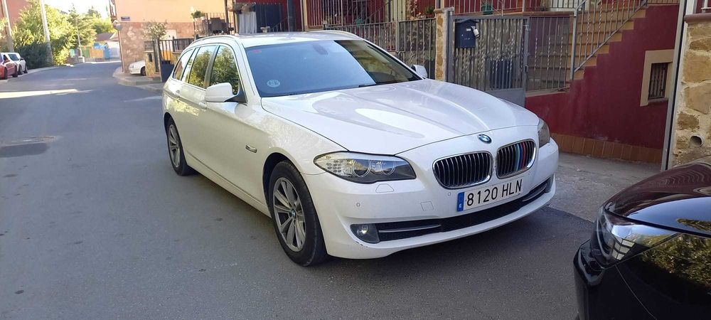 De vanzare BMW 520d f11 masina personala ,recent adusa