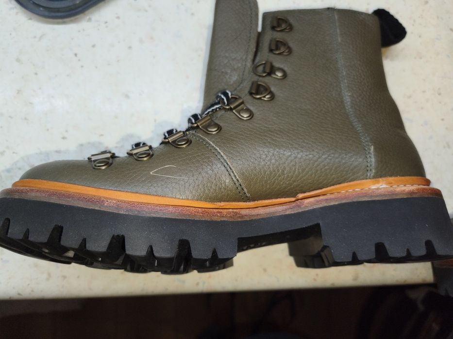 Дамски туристически обувки Grenson  в цвят каки