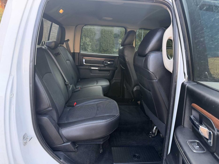 Dodge RAM 1500 Clasic - Laramie - autoutilitara 5.7HEMI