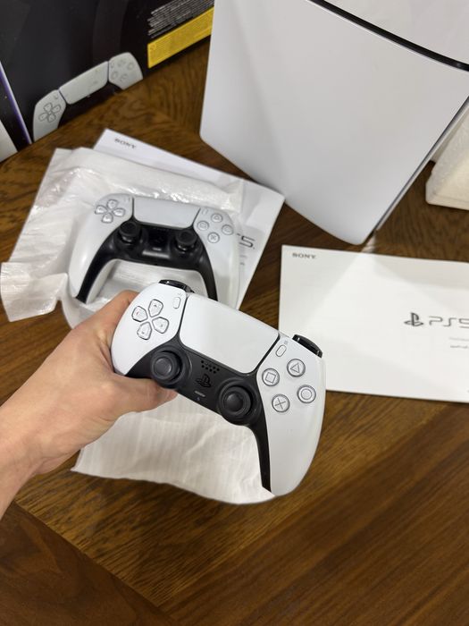 PlayStation 5 slim 1 tb