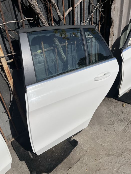 Врати Mercedes C - W205 комби / Врата