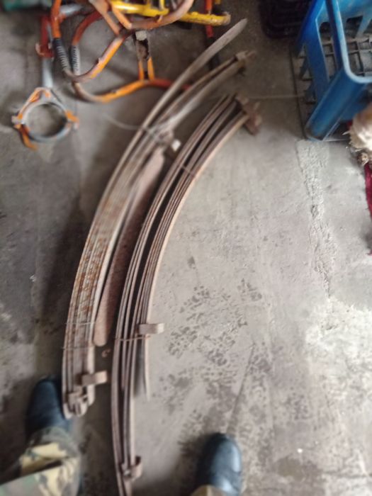 продаю задный мост москвичь