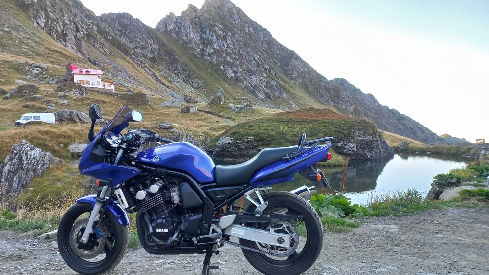 Vînd Yamaha Fz600 Fazer an 2003 sau schimb