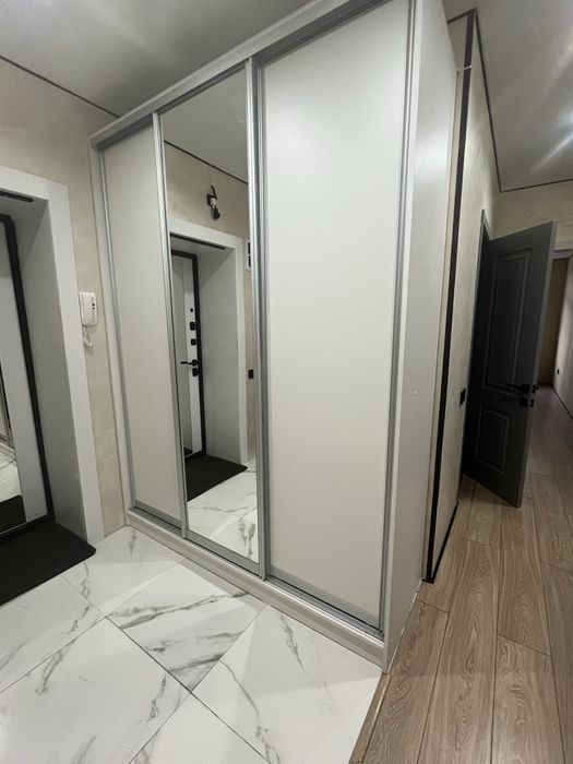 Продам шкаф купе