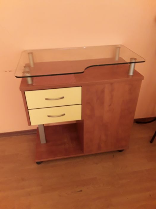 6Пълно оборудване стоматологичен  кабинет,от 2014г не работи .