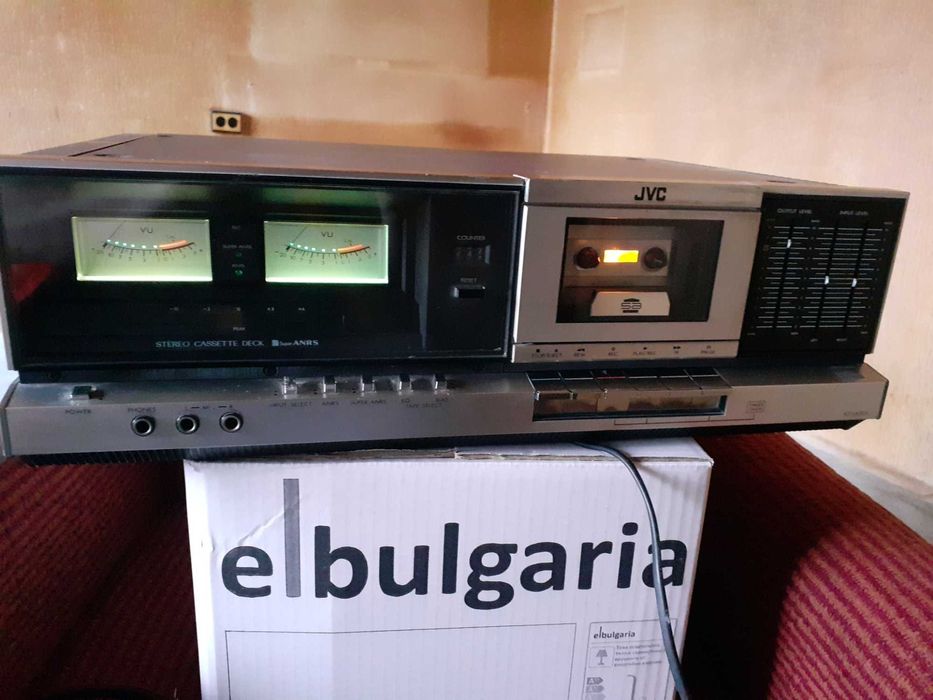 Топ модел дек JVC KD- S201Е- К7-USA model-Японска супер качествена машина.