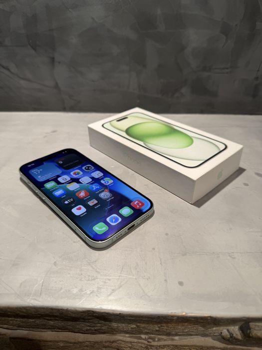 КАТО ЧИСТО НОВ Iphone 15 Green, 89% батерия